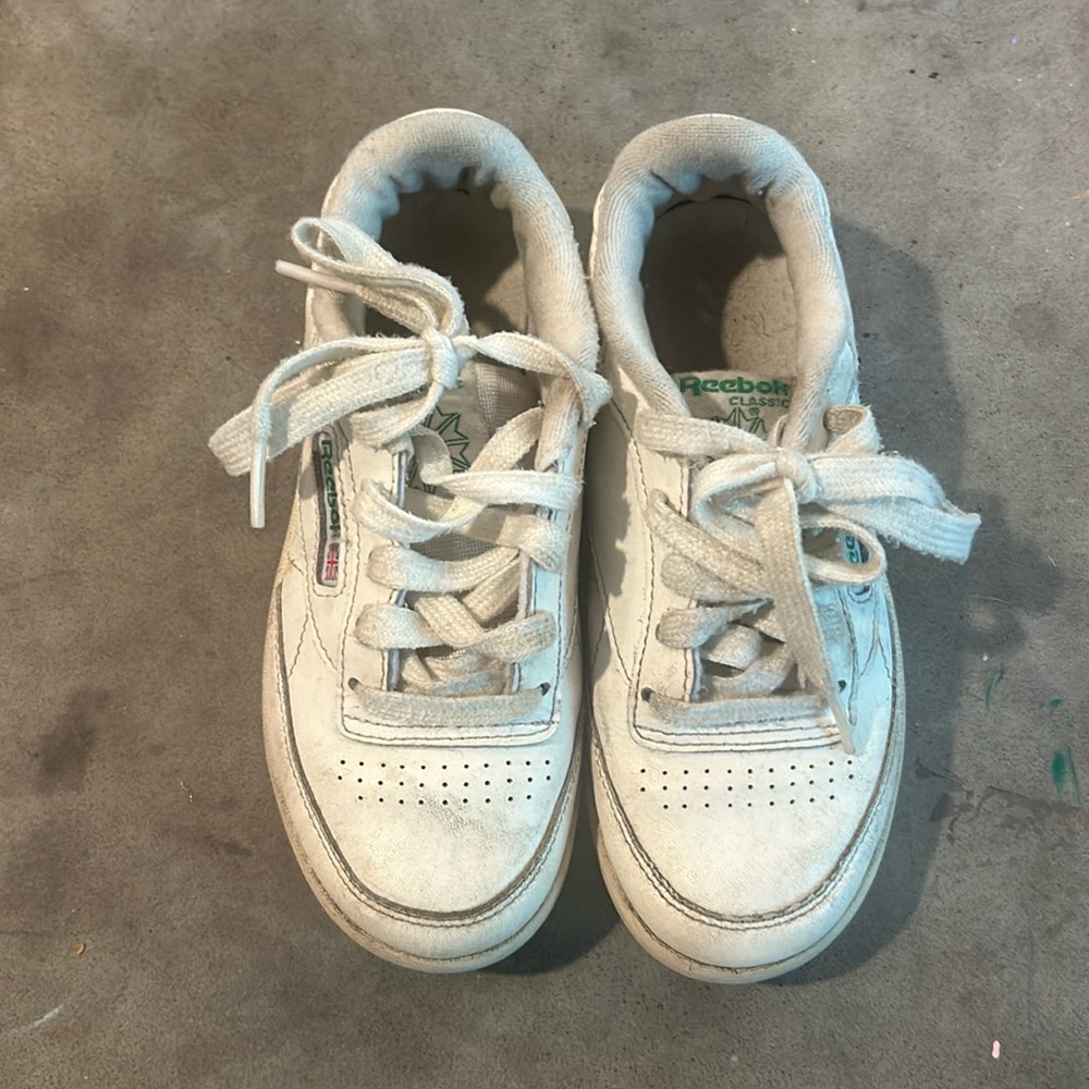 Reebok tennis shoes